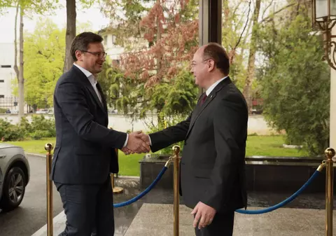 Ucraina și România, negocieri în criza cerealelor. Ce i-a transmis Kuleba lui Aurescu