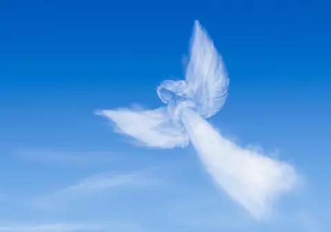 Ce înseamnă când visezi îngeri