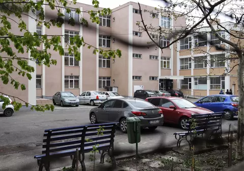 Elevul de la liceul Ion Creangă din București care a înjunghiat o profesoară rămâne în arest. Curtea de Apel i-a respins contestația