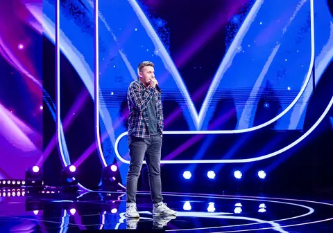Cine e Dima Țui de la „iUmor”. S-a calificat în finala sezonului 14: „Bravo, domnule! Ești angajat!“