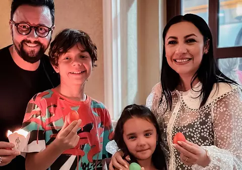 Imagini din vacanța familiei Măruță în Dubai. Au mers la o biserică ortodoxă română în noaptea de Paște