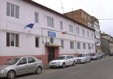 Profesoară din Lugoj condamnată la 9 luni de închisoare, după ce a bătut un elev. Sentința e definitivă, dar pedeapsa e amânată cu termen de supraveghere de 2 ani