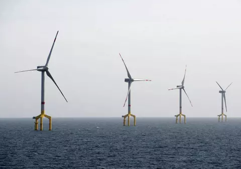 Comisia Europeană insistă ca România să adopte cadrul legal pentru energia eoliană offshore, deși este mai scumpă