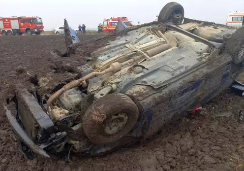 Maşină răsturnată în Prahova. Şoferul avea o alcoolemie de 1,38 la mie