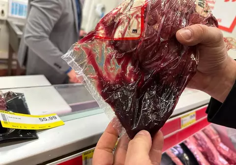 Sfatul ANPC, de Paşte: Nu cumpărați mielul şi ouăle din portbagajele mașinilor, chiar dacă prețul e mai mic