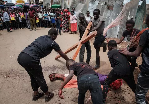 Patru adepți ai unei secte din Kenya au murit după ce au ținut post negru pentru „a se întâlni cu Iisus”