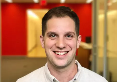 Kremlinul susține că jurnalistul american Evan Gershkovich a „încălcat” legea, în timp ce Biden califică arestarea acestuia drept „total ilegală”