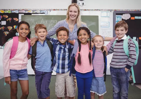 Profesori români în vizită la școli din Norvegia: „Dacă nu primesc note, noi cum îi mai pedepsim?”