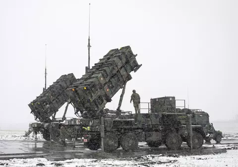 Putin: Avionul militar rus IL-76, la bordul căruia s-ar fi aflat prizonieri ucraineni, a fost doborât cu sisteme americane Patriot, de pe teritoriul ucrainean