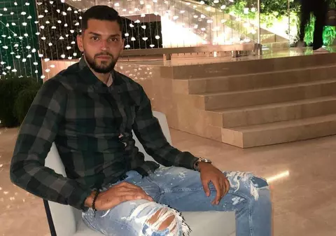 Mutat în urmă cu un an și jumătate în România, un german s-a prins rapid care sunt defectele locului: Am înțeles aici că 100% înseamnă de fapt „poate”. În plus, se înjură prea mult