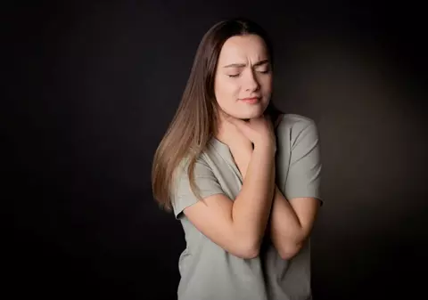 Ce înseamnă când visezi că îți pierzi vocea