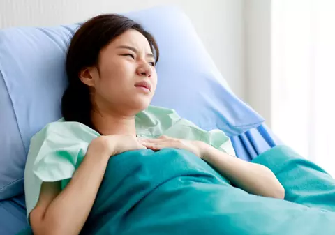 Ce înseamnă când visezi că ești internat în spital/ visezi spital