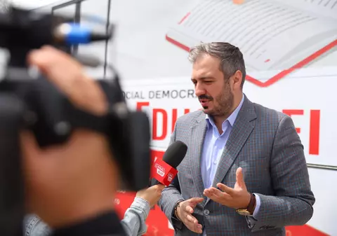 Legătura dintre Caravana Educației tineretului PSD și un politician trimis în judecată de DNA pentru că a dat bani unui polițist