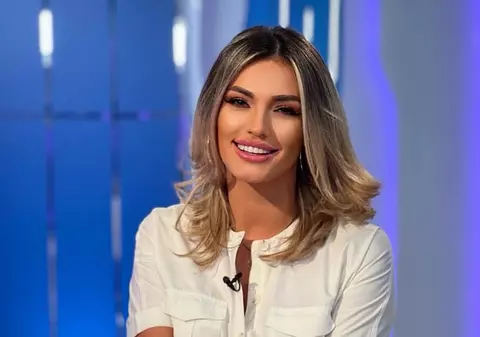 Diana Enache e însărcinată. Are o relație cu băiatul lui Sorin Ovidiu Vîntu: „Se mărește clanul”