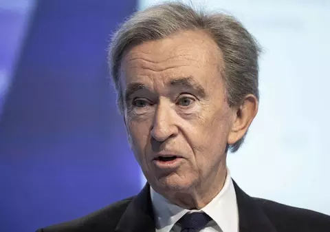 Bernard Arnault, cel mai bogat om din lume, a pierdut peste 11 miliarde de dolari într-o singură zi