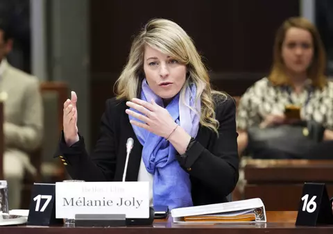 Canada expulzează un diplomat chinez după acuzaţii de intimidare a unui deputat. Beijingul răspunde cu aceeași monedă