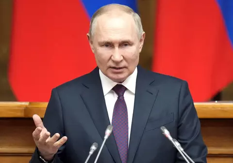 Vladimir Putin: Rusia, cu ajutorul operațiunii militare speciale din Ucraina, încearcă să oprească războiul început împotriva ei