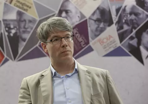 „Biserica de stat sau biserica în stat?” Un mare istoric austriac lansează un volum despre istoria BOR