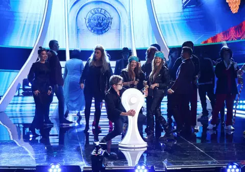 Amna şi Misha, câştigătoarele ediţiei a șasea a galei „Te cunosc de undeva!”, sezonul 19