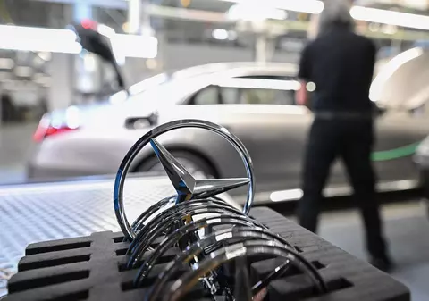 Focuri de armă în fabrica Mercedes din Sindelfingen. Doi morți, atacatorul a fost prins de polițiști