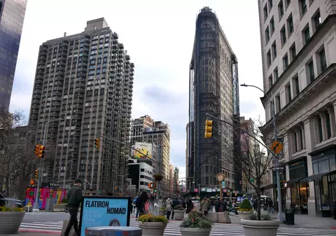O clădire emblematică din New York a fost vândută la licitație. Suma pentru care a fost adjudecată