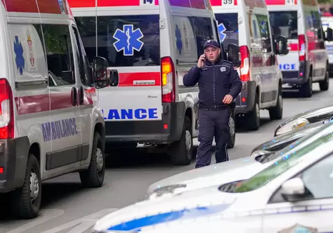 Elev sârb, reţinut după ce învăţa online să facă o bombă. FBI a alertat autorităţile de la Belgrad