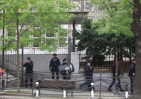 „Avea listă cu cei pe care voia să-i omoare”, spun oficialii sârbi despre elevul care și-a împușcat mortal 8 colegi și pe paznicul școlii