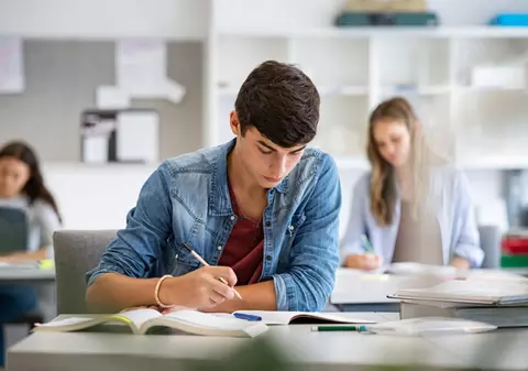 Programă Istorie Bac 2023 - Teme de studiu pentru Bacalaurerat