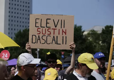 Asociațiile elevilor, după suspendarea grevei: „N-o să-i facem laudatio doamnei ministru Ligia Deca pentru că ne lasă să ne dăm examenele. Vom avea același sistem dezastruos”