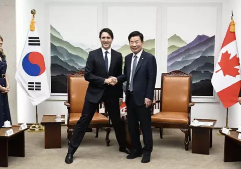 Justin Trudeau, o nouă controversă. Cum a fost fotografiat premierul Canadei la Seul