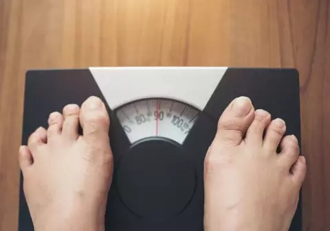 Fibromul uterin și creșterea în greutate: ce trebuie să știi?