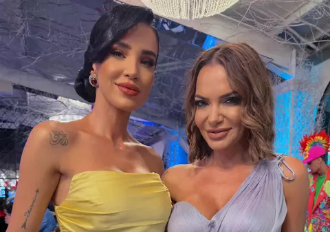 Cum a apărut Adelina Pestrițu la botezul fetiței Andreei Antonescu. A fost diva în galben: „Câtă grație, feminitate”