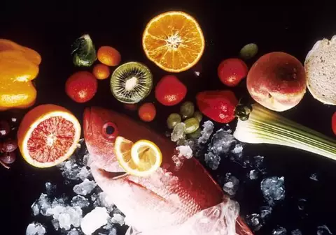 O altfel de cură de slăbire: dieta antiinflamatoare. Scapi și de kilograme, și de inflamațiile din organism