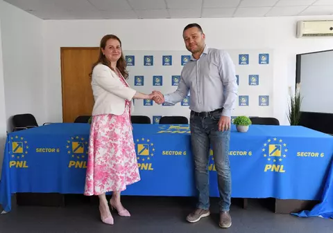 Ligia Deca s-a înscris în PNL. Ministrul educației a ales filiala sector 6, condusă de Ciprian Ciucu
