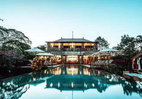 Politico: Un înalt oficial al Comisiei Europene, patronul unui resort de lux în Bali