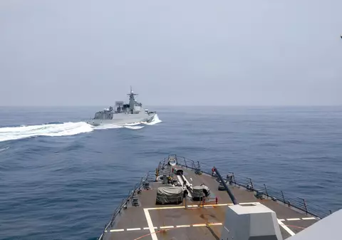 O navă de război chineză și un distrugător american, la un pas să se ciocnească, în strâmtoarea Taiwan. Beijingul: „O confruntare cu SUA, un dezastru pentru întreaga lume”