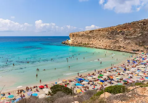 Plajele din Italia limitează numărul turiștilor. Pe unele se intră doar cu rezervare