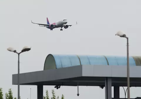 Wizz Air anunță oficial că a anulat toate zborurile din și dinspre Israel. Tarom suplimentează cursele pentru repatrierea românilor