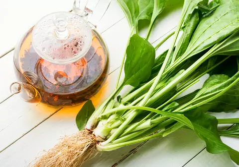 3 remedii sănătoase care te pot scăpa de tuse