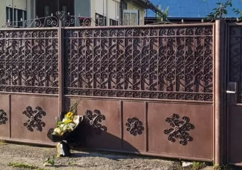 Crimă la Mănăstireni, în Cluj, unde o bătrână a fost găsită în curtea casei cu leziuni la nivelul capului. Principalul suspect a fost prins
