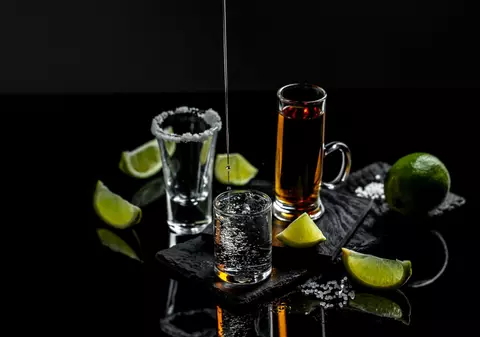 Ce este băutura triplu sec - Cocktail-uri cu triplu sec