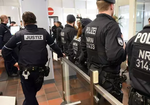 Un român a povestit cum a ajuns curier pentru traficantul de droguri Albano și a fost prins la primul transport cu 5 kg de cocaină, în Germania