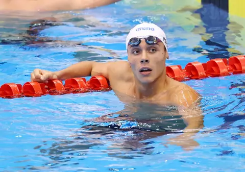 Prima victorie a anului pentru David Popovici. Înotătorul român nu merge la Mondiale, se concentrează pe pregătirea pentru Olimpiadă