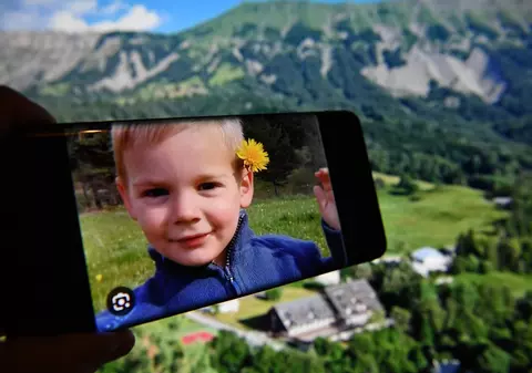 Un băiețel de doi ani e dispărut de 9 zile într-un sat de munte cu 25 de locuitori, unde venise în vacanță la bunici, în Franța