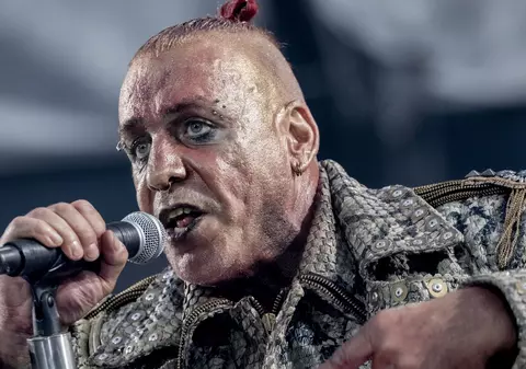 Trupa Rammstein a prezentat un document prin care instanța interzice Der Spiegel să mai scrie că Till Lindemann a drogat tinere pentru a le abuza sexual