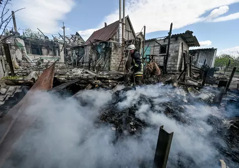 Război în Ucraina, ziua 504 | Explozie în Zaporojie. Mai mulți răniți după ce resturile unei drone au căzut într-unul dintre parcurile orașului