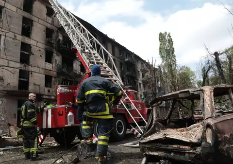 Război în Ucraina, ziua 523 | Rușii au lansat atacuri asupra orașului natal al lui Zelenski, Krivoi Rog, dar și asupra Hersonului. Bilanțul victimelor