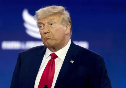 Noi acuzații pentru Donald Trump în dosarul documentelor clasificate: a cerut unui angajat „să șteargă imaginile camerelor de supraveghere”