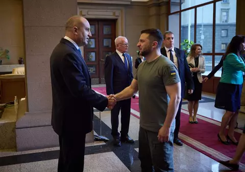 Zelenski, schimb de replici dure cu președintele Bulgariei: „Dacă tu ar trebui să fii în locul meu, ai spune: «Putin, te rog, ia teritoriul bulgar»?”