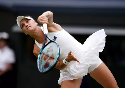 Marketa Vondrousova a câștigat Wimbledon 2023, după ce a trecut în finală de Ons Jabeur